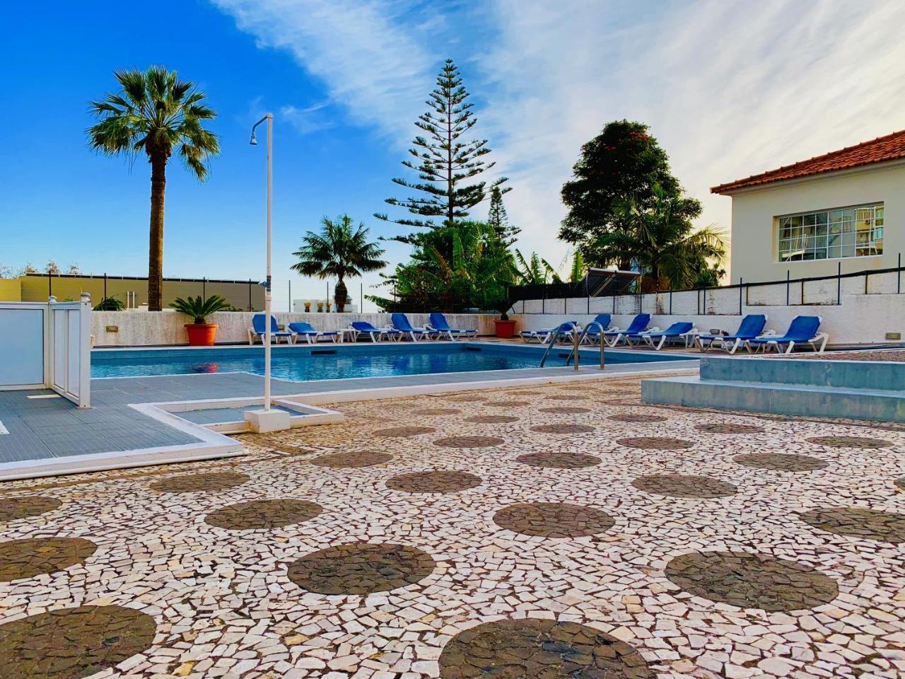 Black & White By Madeira Sun Travel Funchal  Exterior foto